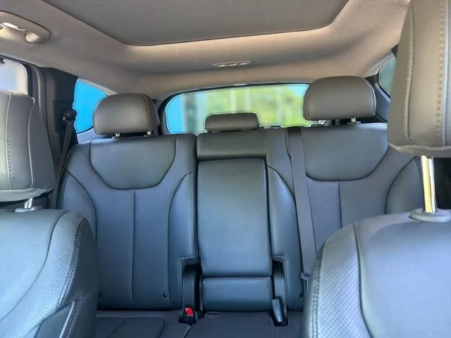 2022 Hyundai Santa Fe Limited - Photo 15