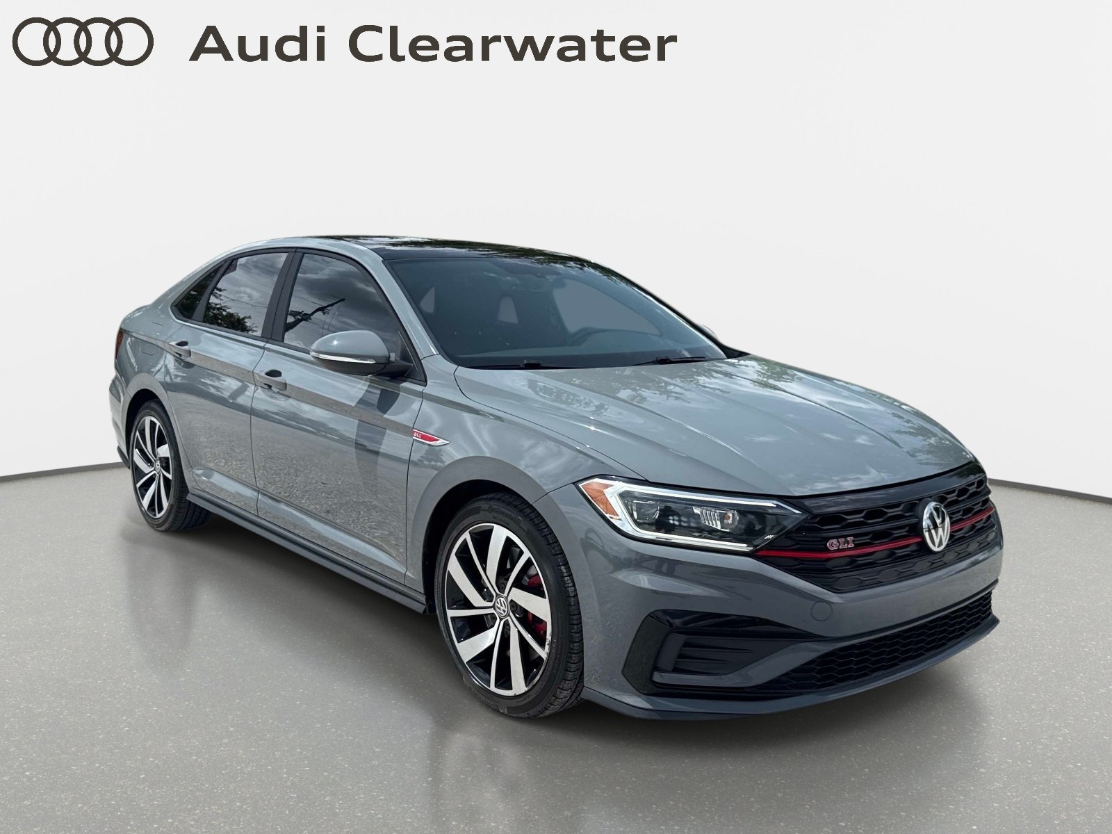 Used 2019 Platinum Gray Metallic Volkswagen R-Line image 6