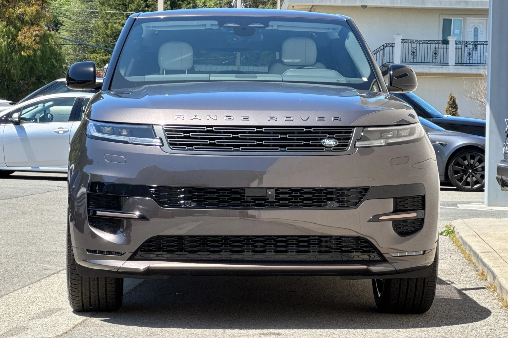 New 2026 Charente Grey Land Rover Dynamic SE image 10