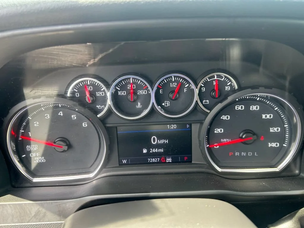 Used 2021 SATIN STEEL METALLIC Chevrolet RST image 17