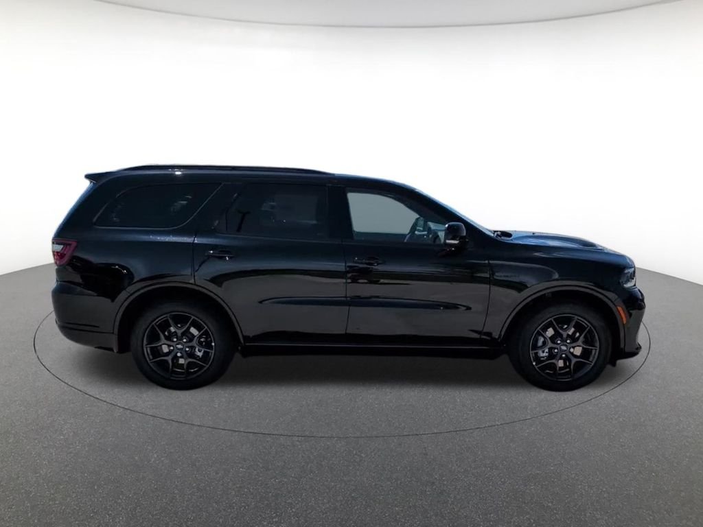 New 2026 Diamond Black Clear-Coat Exterior Paint Dodge GT Plus HEMI V8 image 6