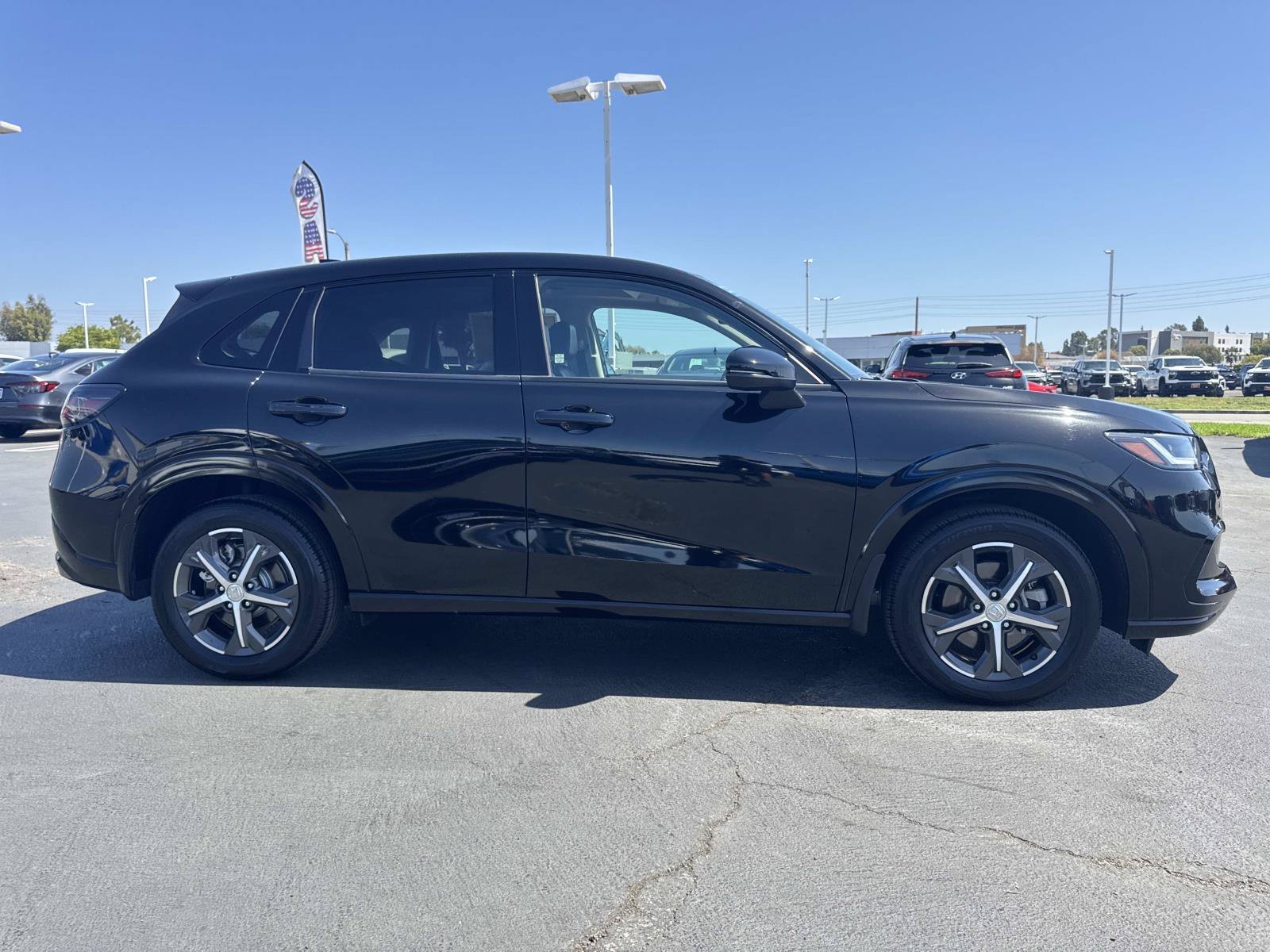 2023 Honda HR-V EX-L - Photo 6