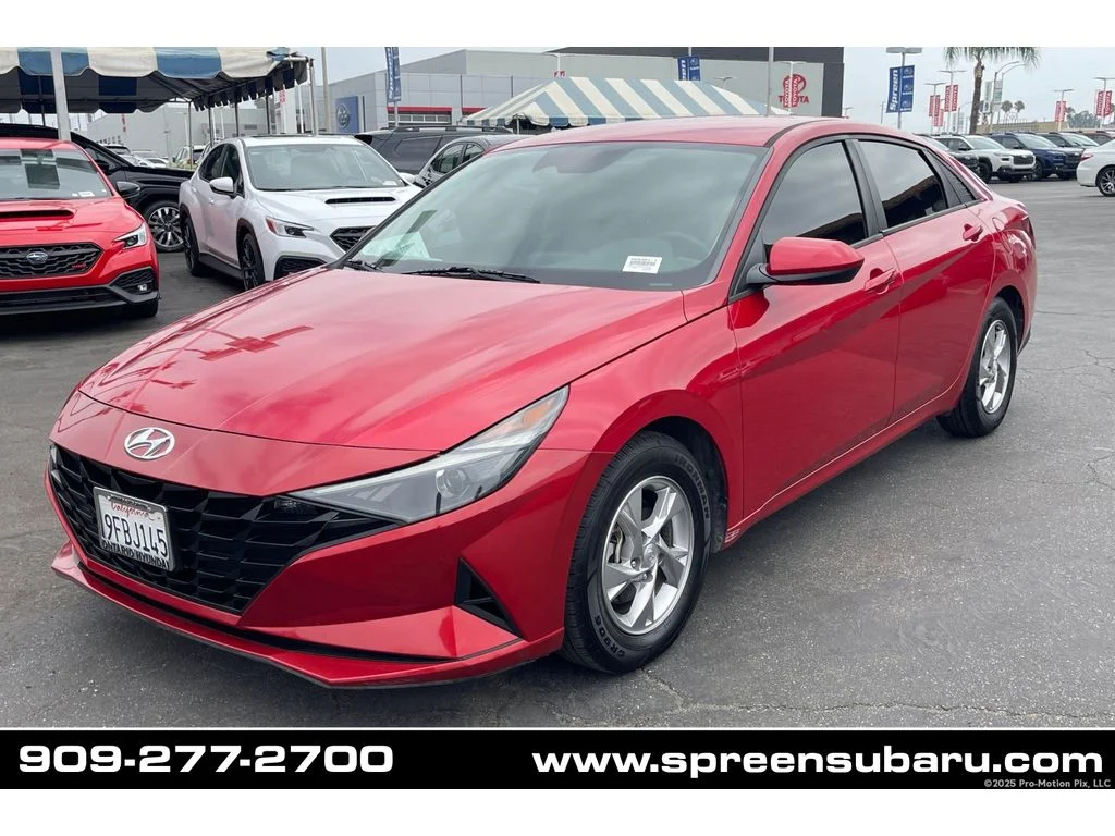 Used 2021 Calypso Red Hyundai SE image 1