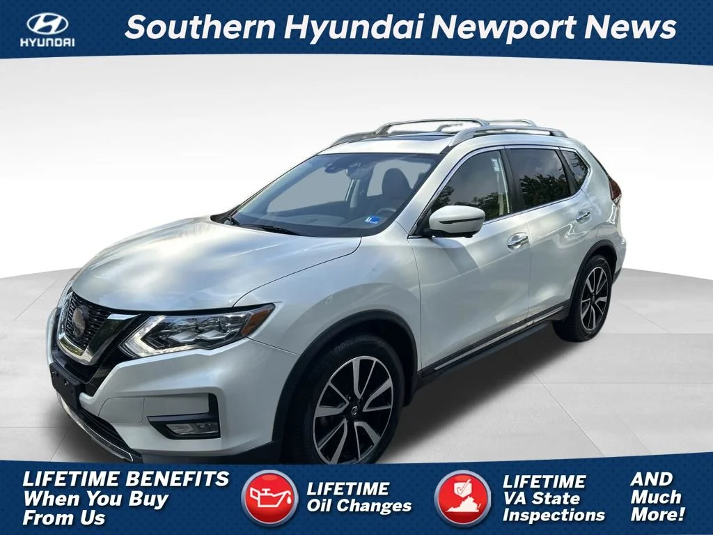 Used 2019 White Nissan SL image 1
