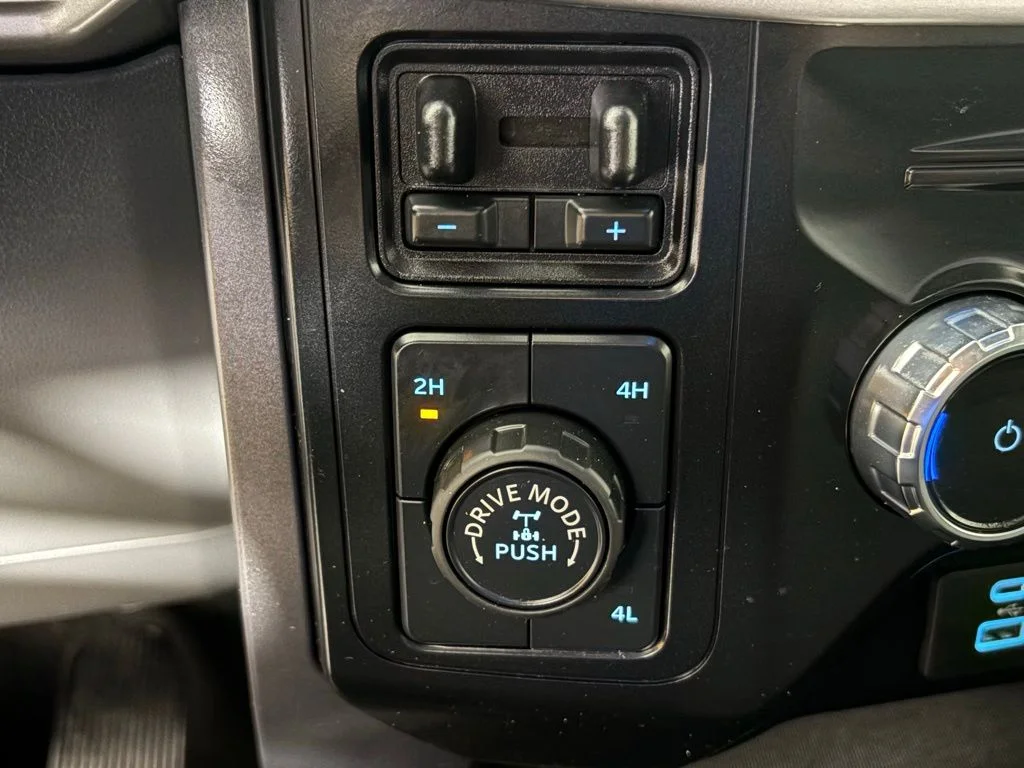 Used 2023 Gray Ford XLT image 29