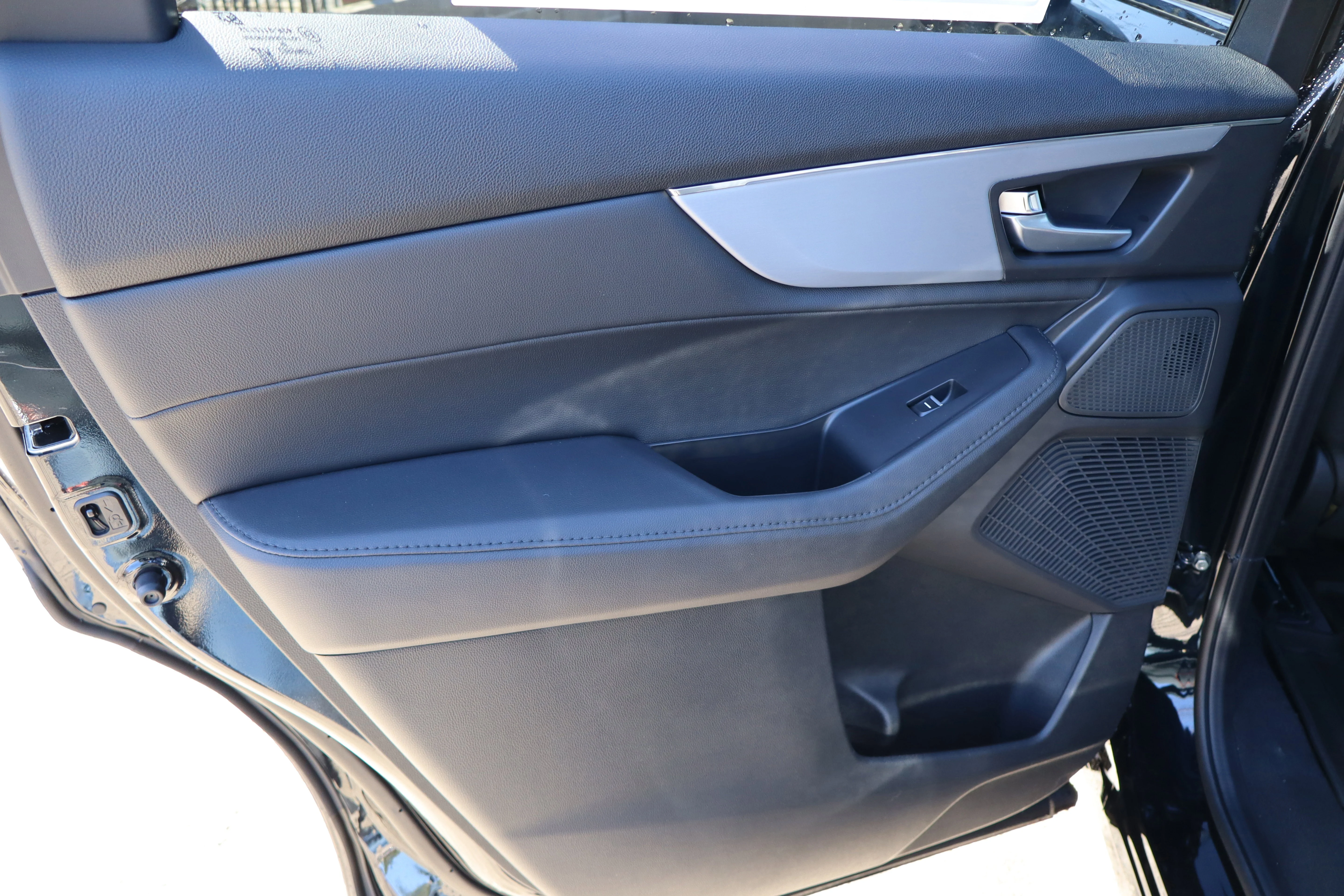 New 2026 Majestic Black Pearl Acura 4MDX image 26