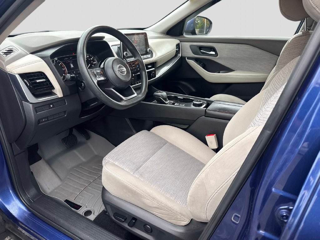Used 2021 Blue Nissan SV image 17