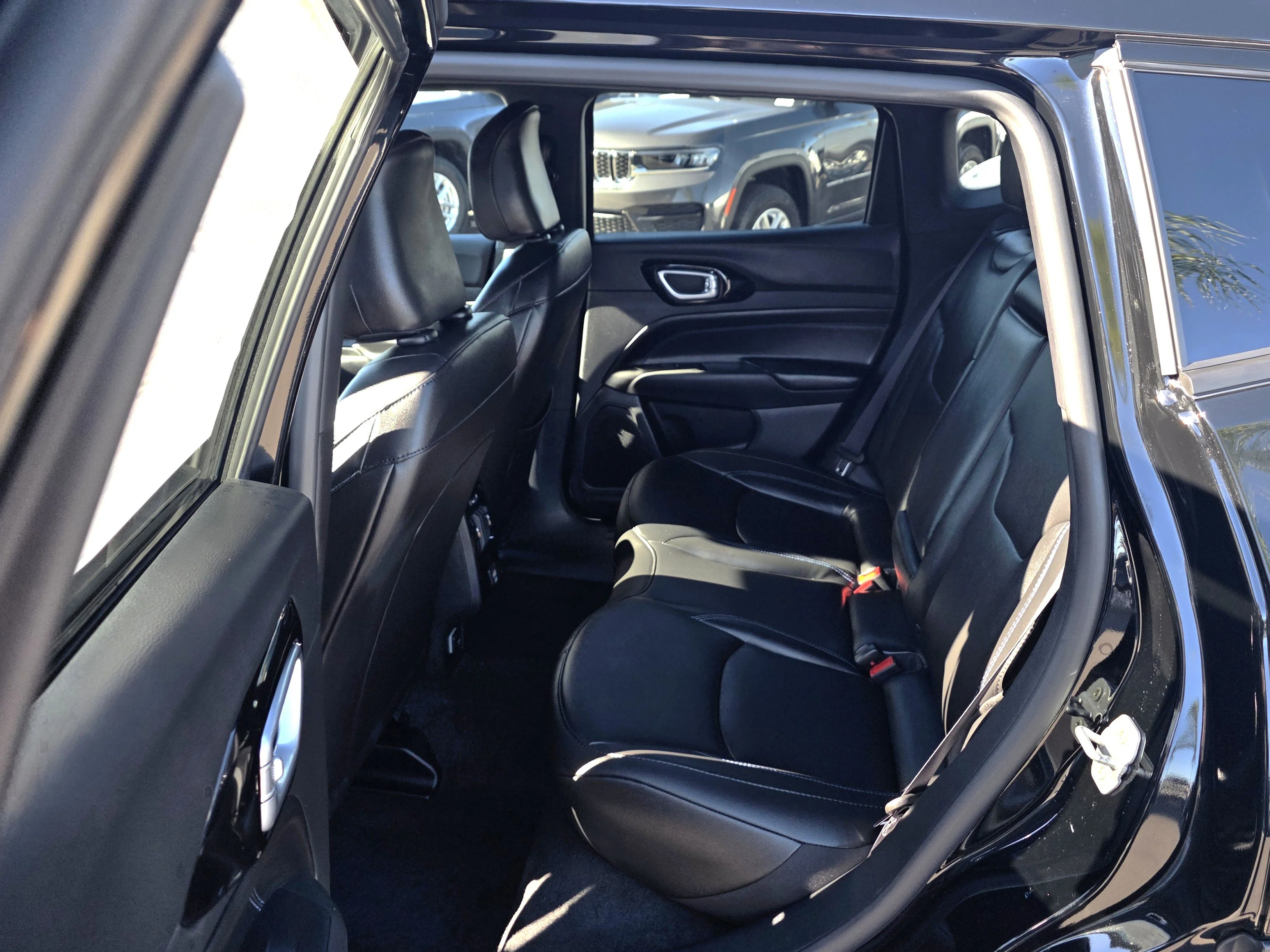 New 2026 Diamond Black Jeep Limited image 17