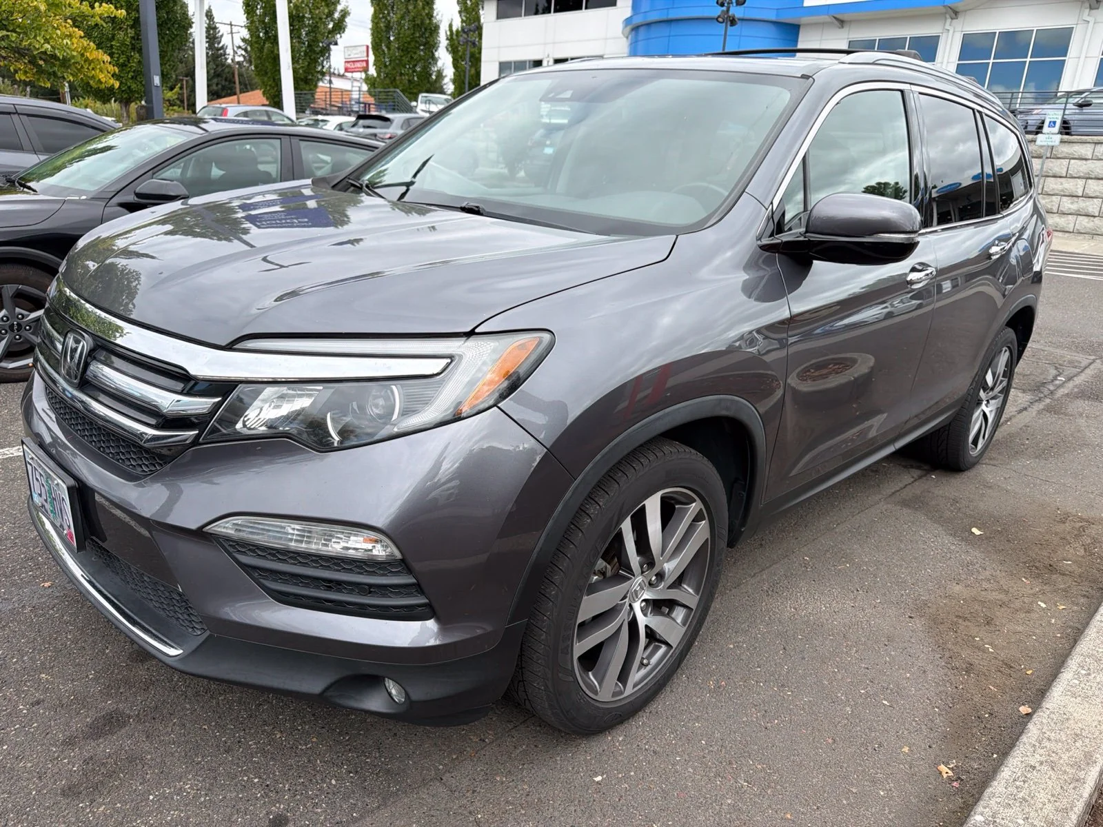 Used 2016 Modern Steel Metallic Honda Elite image 1