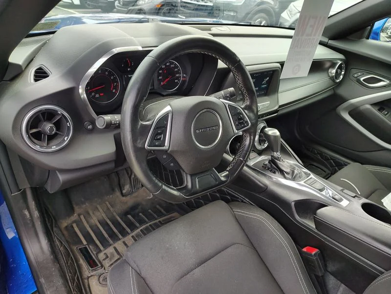 Used 2018 Blue Chevrolet 1LT image 9