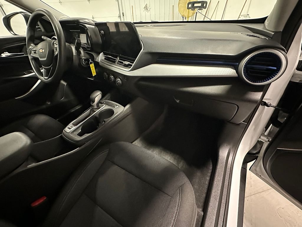 Used 2024 White Chevrolet LS image 25