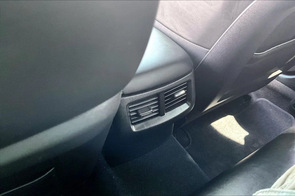 Used 2023 Green Dodge GT image 10