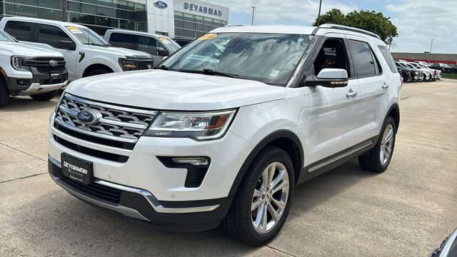 Used 2018 White Ford Limited image 5