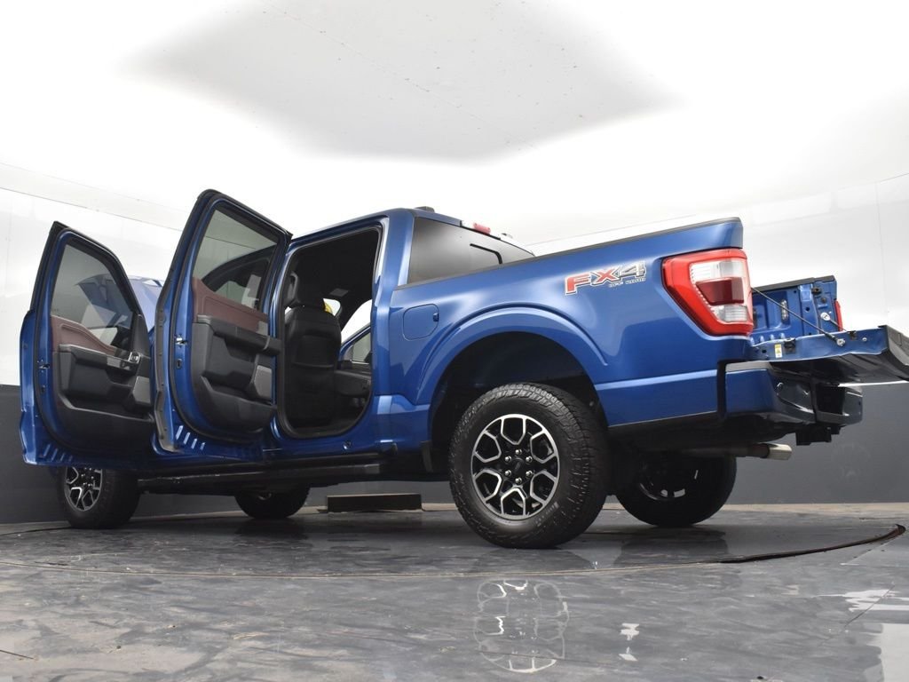 Used 2022 Blue Ford Lariat image 37