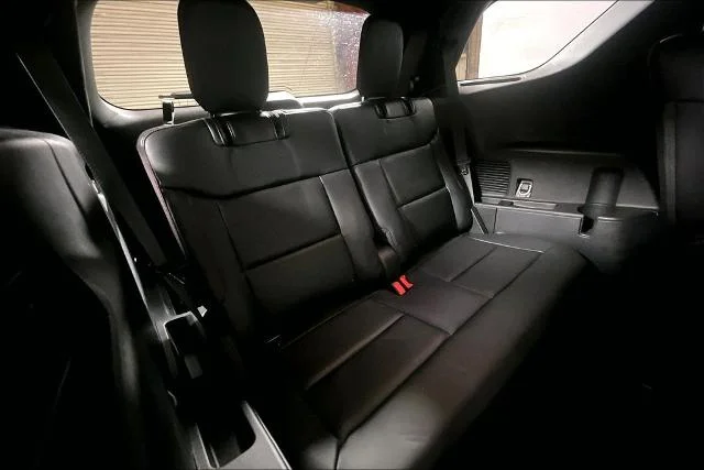 Used 2025 White Metallic Ford ST-Line image 50