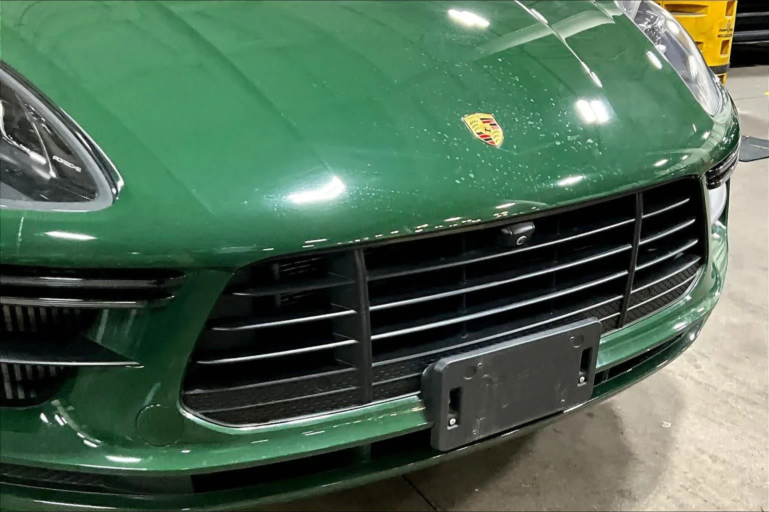 Used 2020 Mamba Green Metallic Porsche Turbo image 30