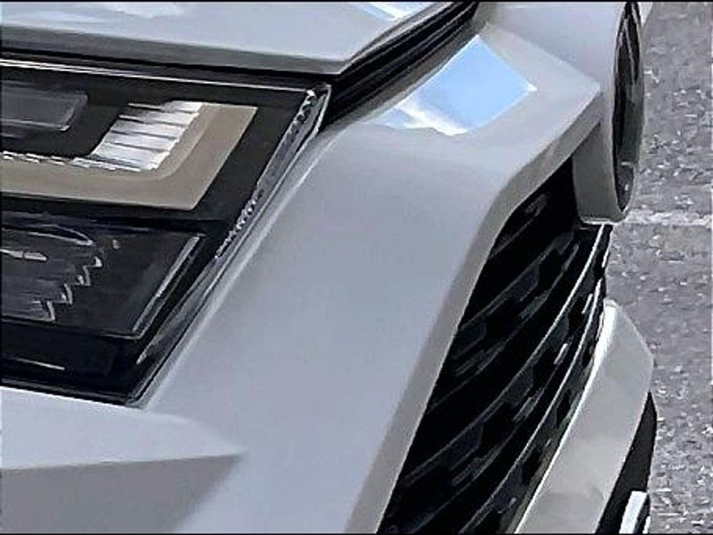 Used 2025 White Toyota LE image 31