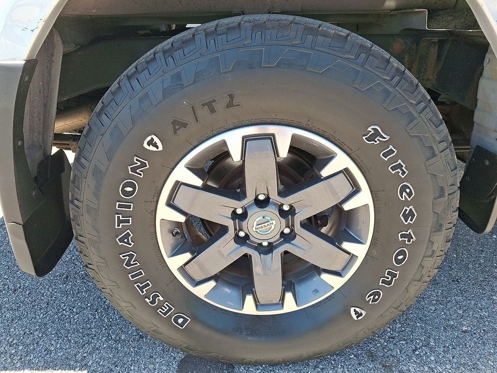 Used 2019 Silver Nissan PRO-4X image 8