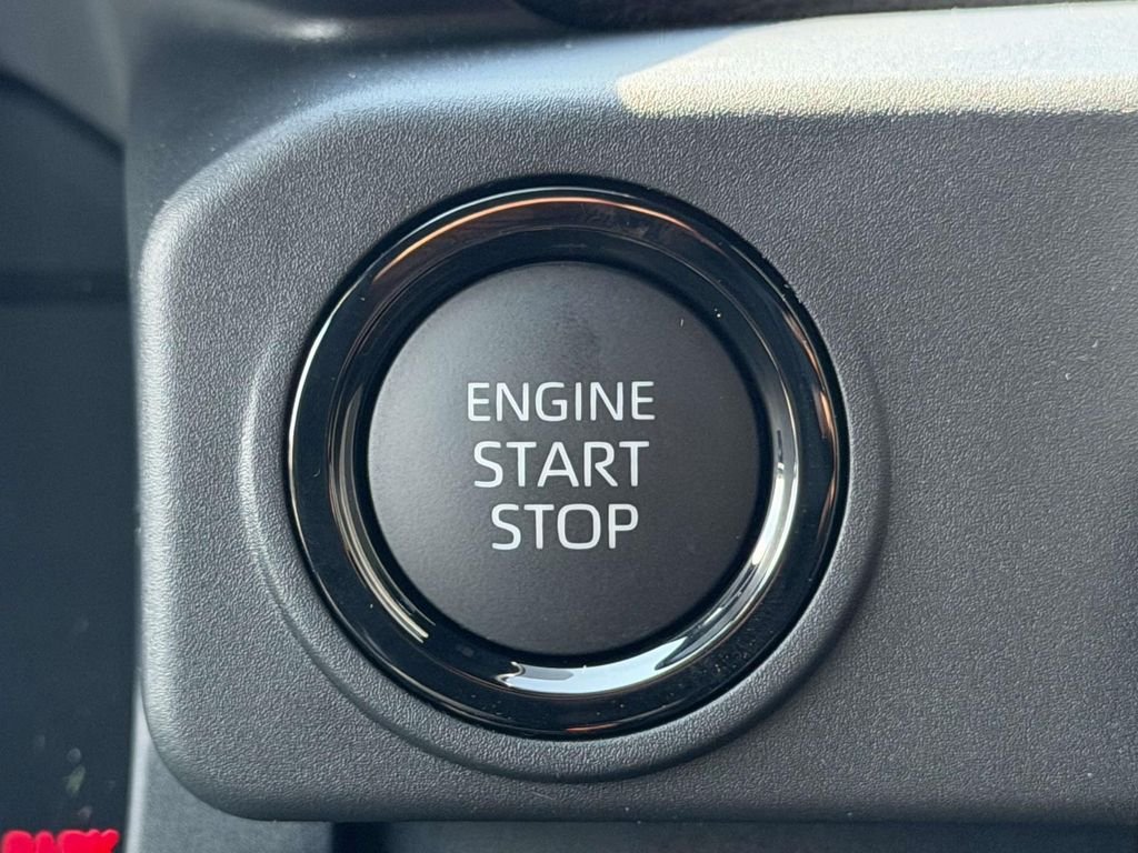New 2026 Ice Cap Toyota  SR image 7