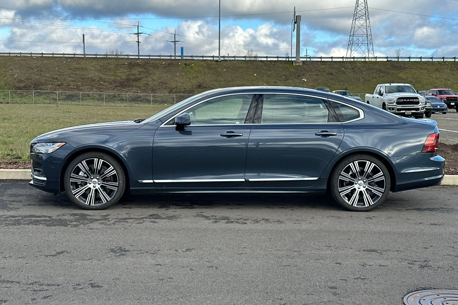 2025 Volvo S90 Plus - Photo 6