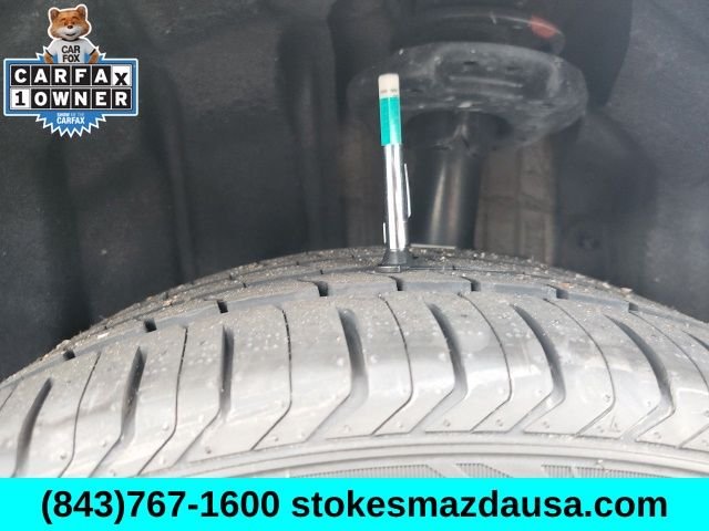 Used 2025 Black Nissan SR image 33
