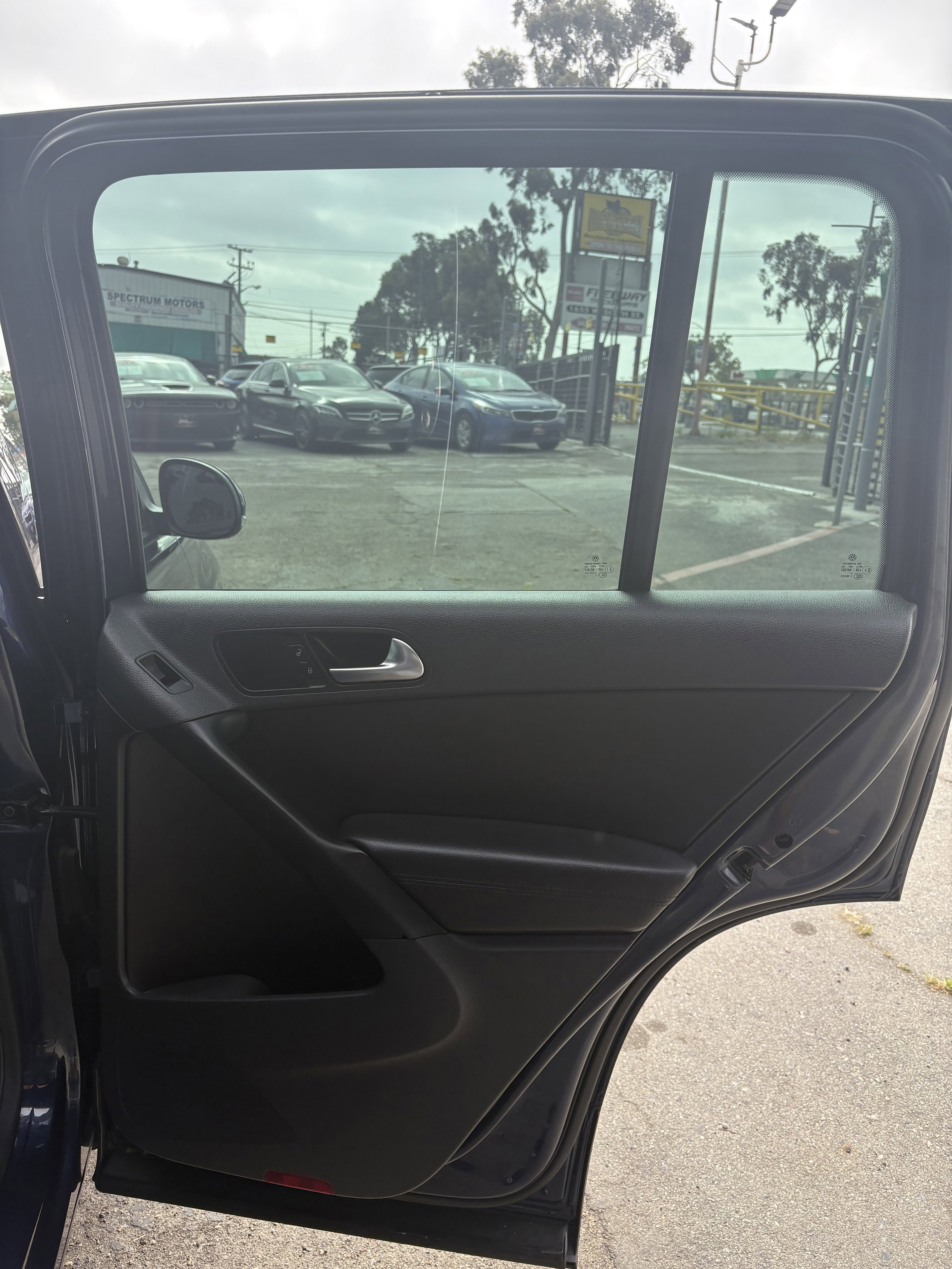 Used 2016 Blue Volkswagen  image 12