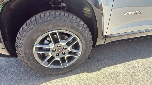 2026 GMC Terrain AT4 - Photo 9