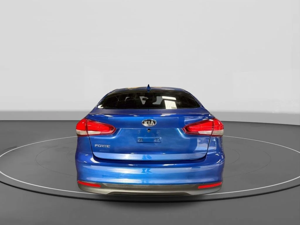 Used 2017 Deep Sea Blue Kia LX image 4