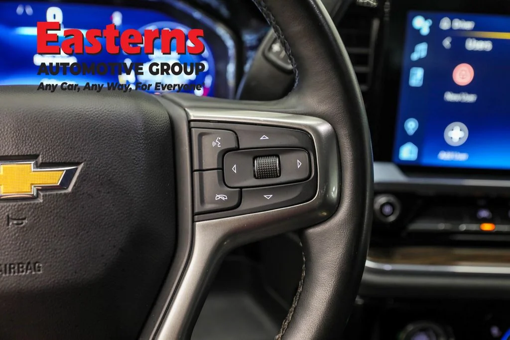 Used 2023 Gray Chevrolet LT image 16