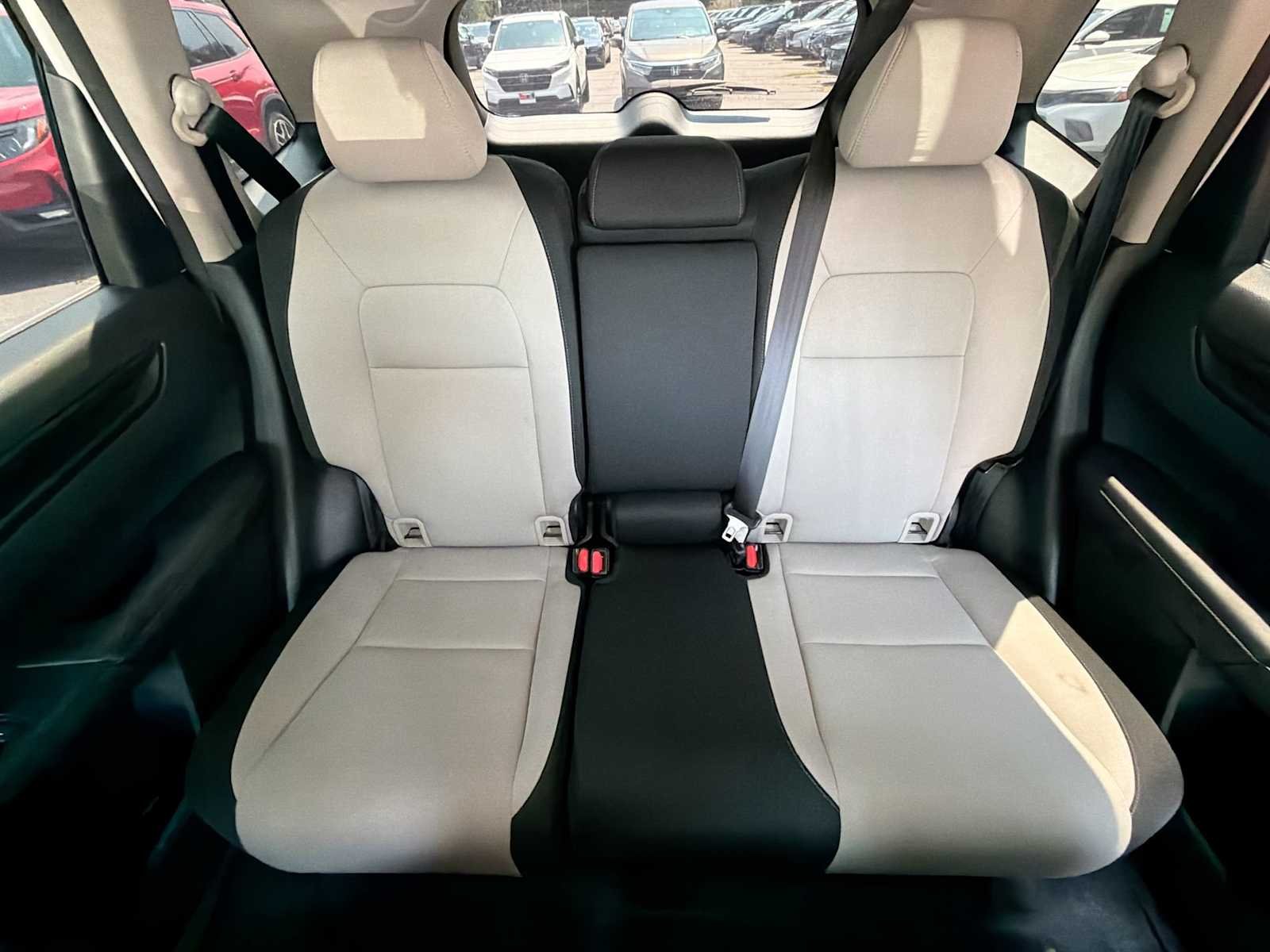 Used 2025 Platinum White Pearl Honda EX image 13