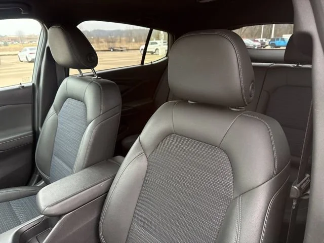 2025 Buick Envista Preferred - Photo 13