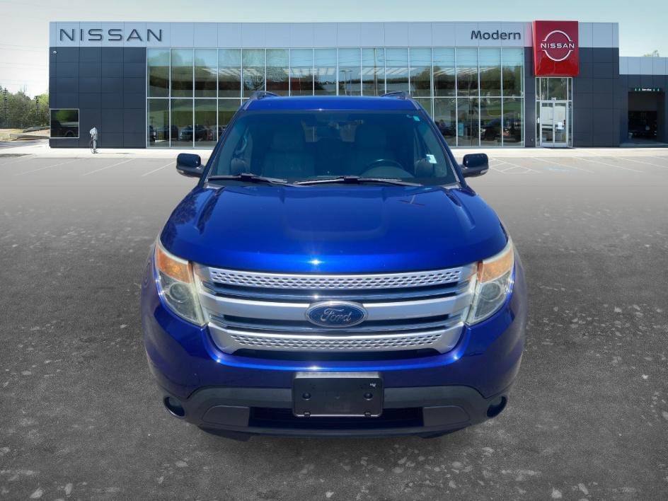 Used 2015 Blue Metallic Ford XLT image 2