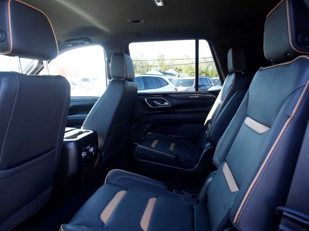 Certified Used 2023 TITANIUM RUSH METALLIC GMC AT4 image 12