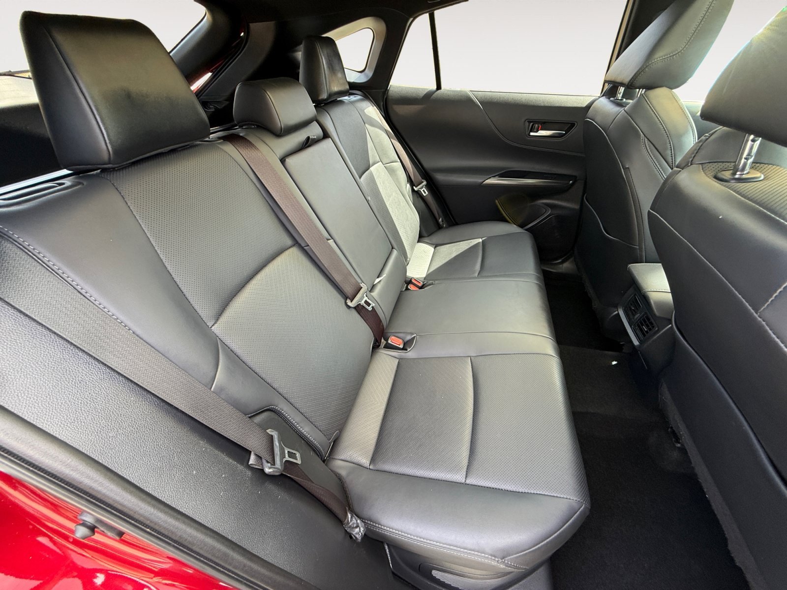 Used 2022 Pearl Toyota Limited image 18
