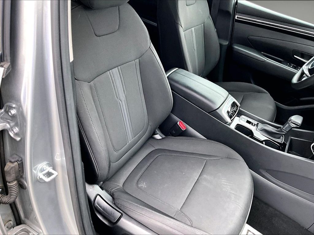 Used 2024 Silver Hyundai SEL image 11