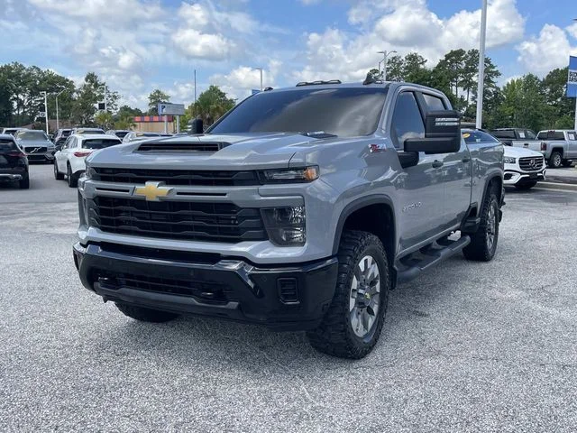 Used 2025 Gray Chevrolet Custom image 3