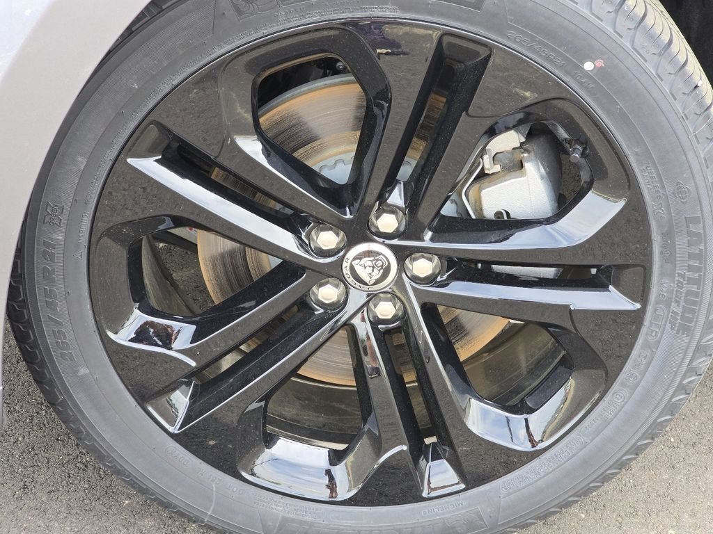 New 2026 Eiger Grey Jaguar P250 R-Dynamic S image 22