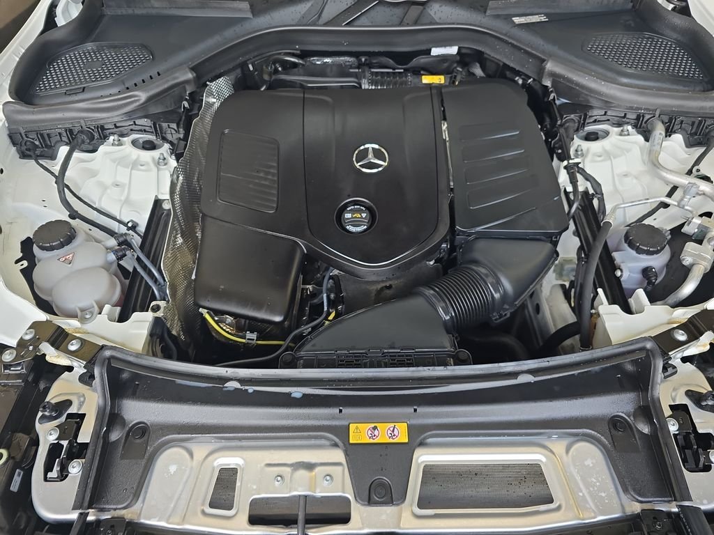 Certified Used 2026 White Mercedes-Benz GLC 300 image 33