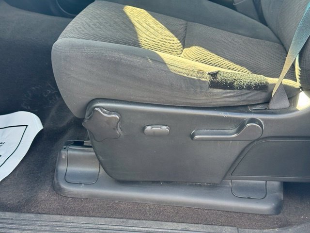 Used 2007 White Chevrolet LT image 18