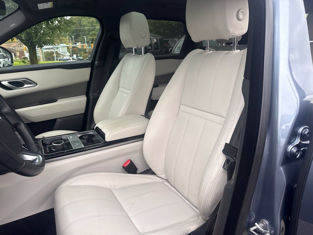 Used 2020 Blue Land Rover S image 14