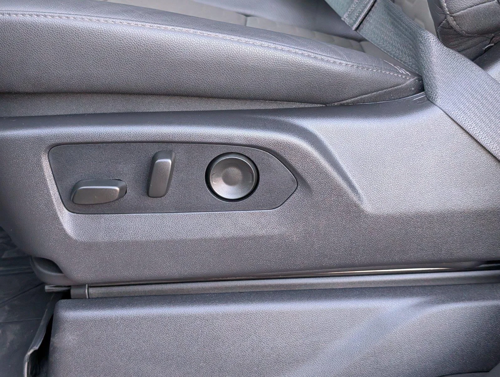 Used 2026 Black Chevrolet ZR2 image 18