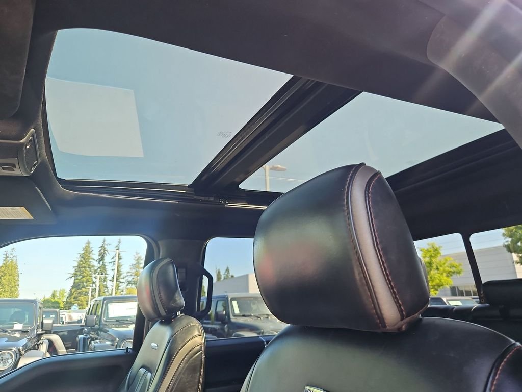 Used 2018 Black Ford Platinum image 34