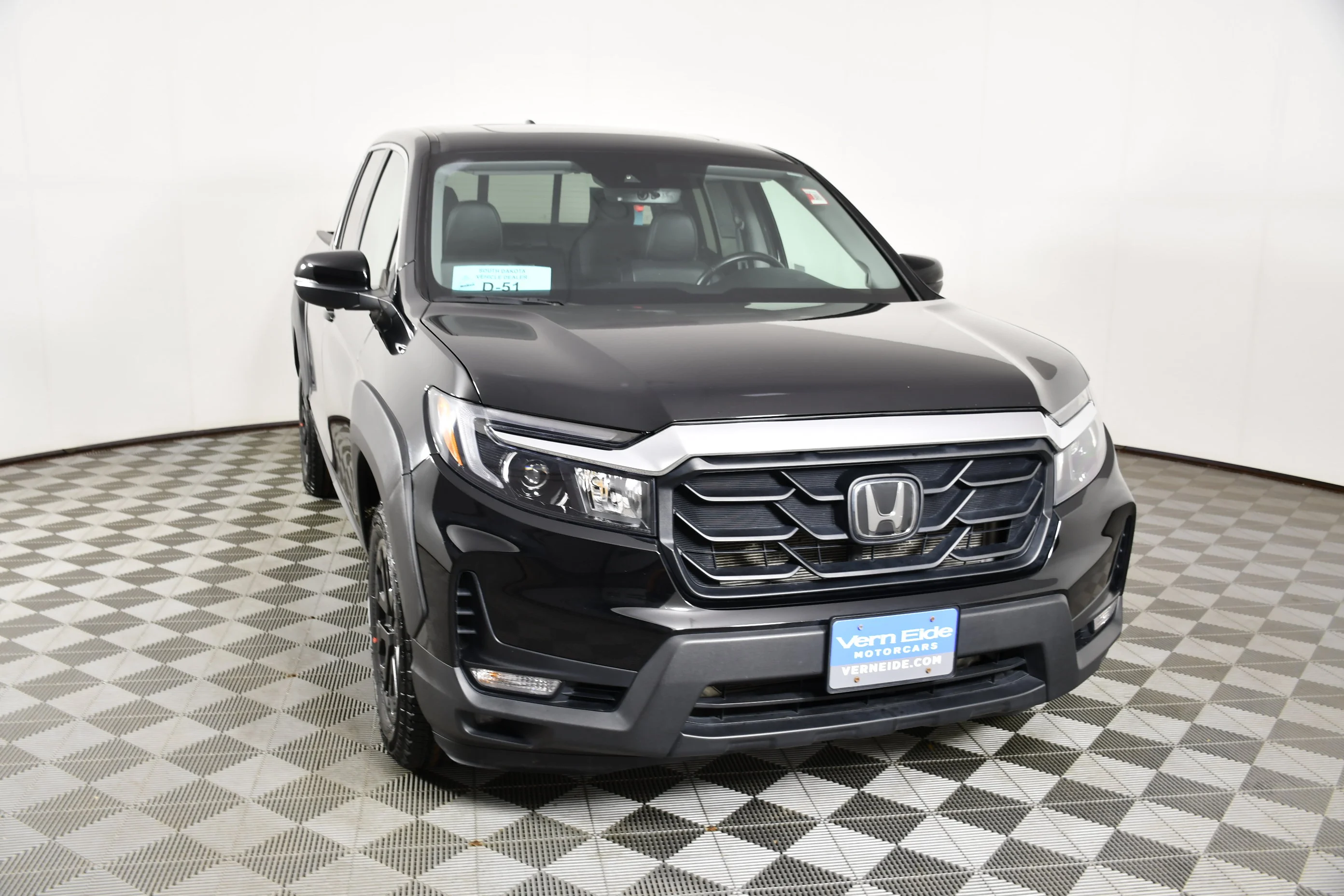 Certified Used 2023 Crystal Black Pearl Honda RTL image 3