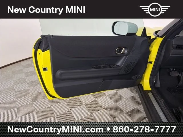 New 2026 Yellow MINI Signature Plus image 12