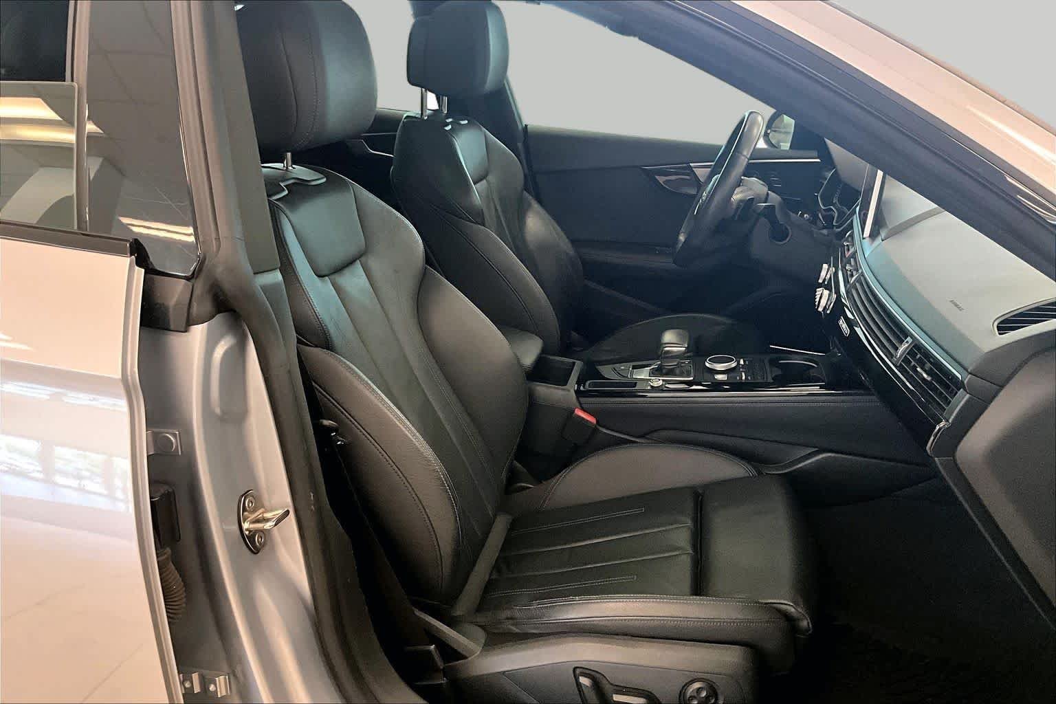 Used 2019 Florett Silver Metallic Audi Prestige image 8