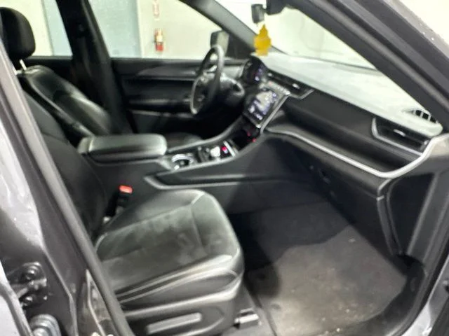 Used 2024 Gray Jeep Altitude X image 25