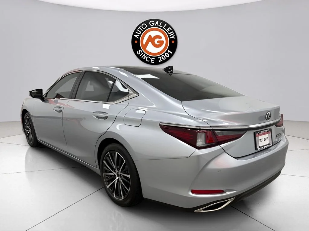 Used 2025 Silver Lexus 350 image 5