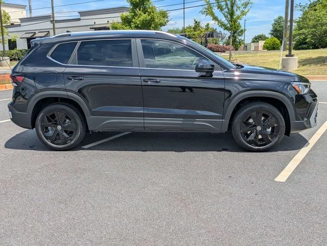 New 2026 Black Volkswagen 1.5T SE image 3