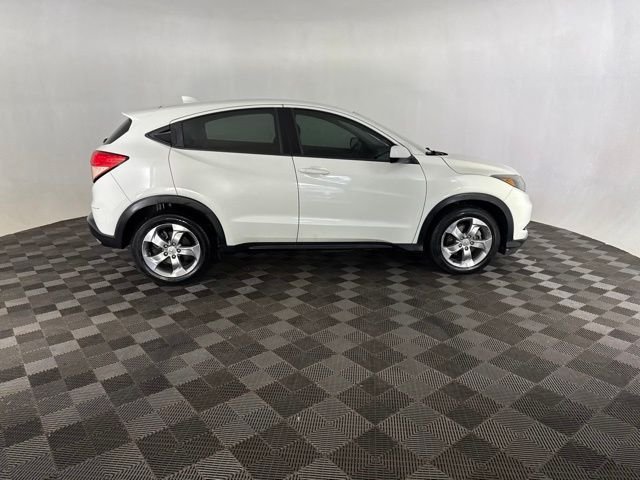 Used 2018 White Honda LX image 6