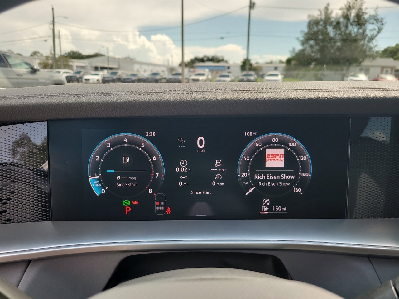 New 2026 Platinum Gray Metallic Volkswagen SE image 31